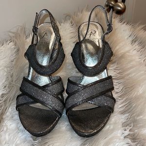 Adrianna papell  heels